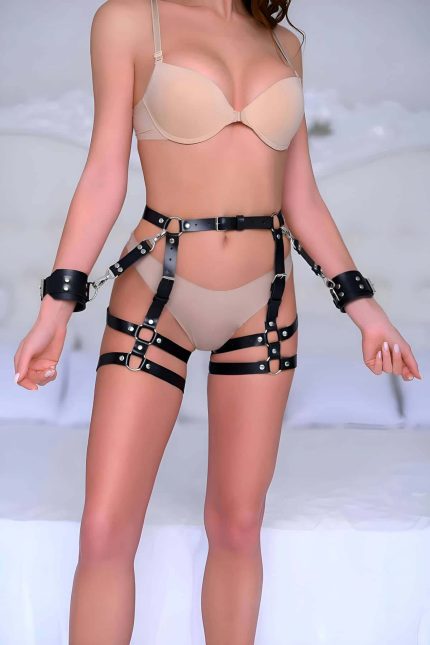 Lisinya41 Kelepçeli Fantazi Harness, Deri Fantezi İç Giyim